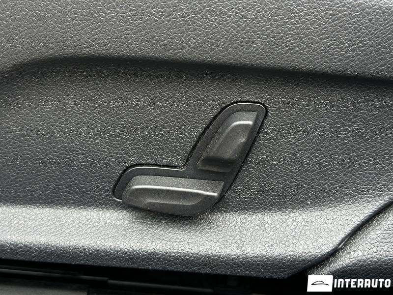 2019 Mercedes E 200 — Miniatură 7