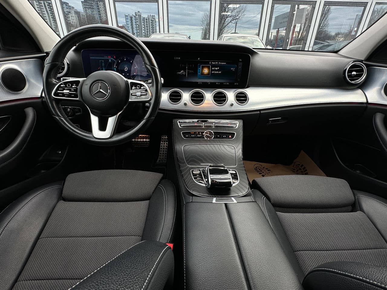 2019 Mercedes E 200 — Miniatură 10