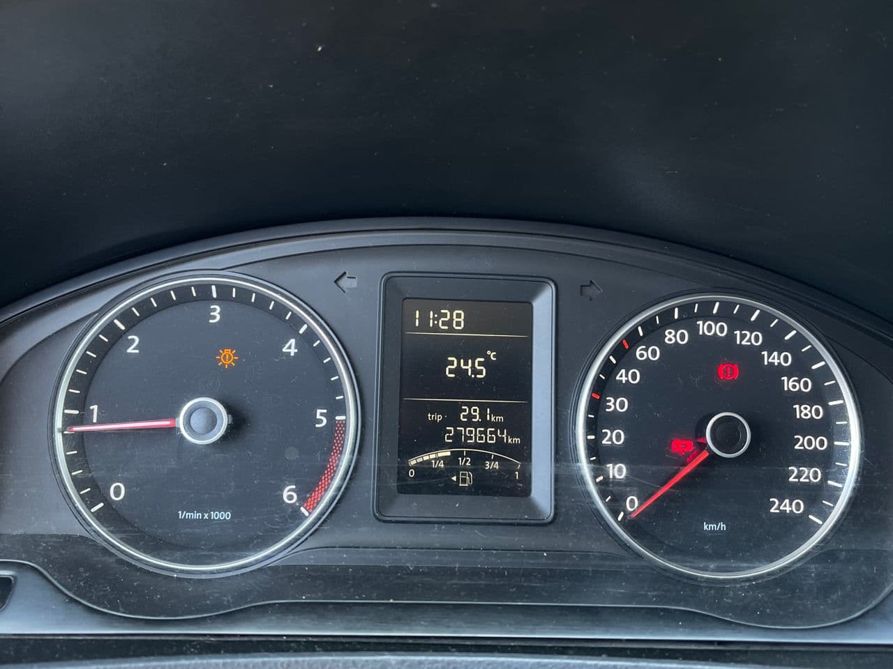 2011 Volkswagen Transporter — Miniatură 10