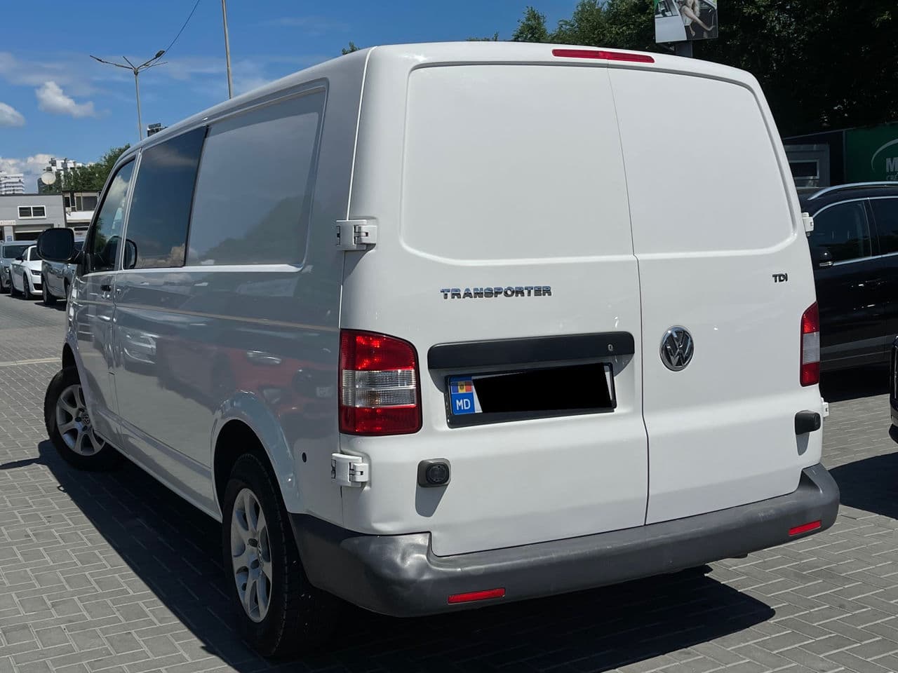 2011 Volkswagen Transporter — Miniatură 2