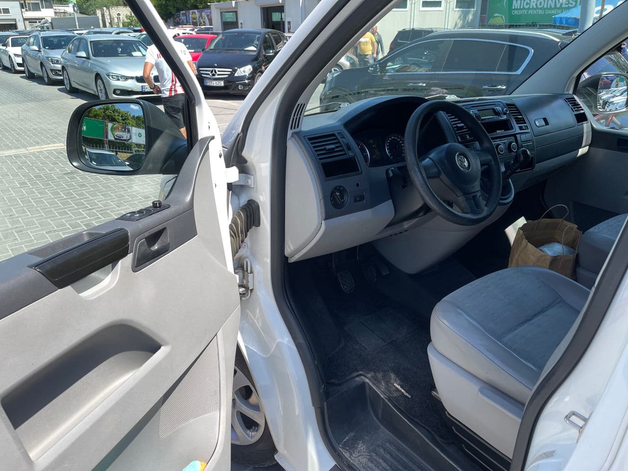 2011 Volkswagen Transporter — Miniatură 6