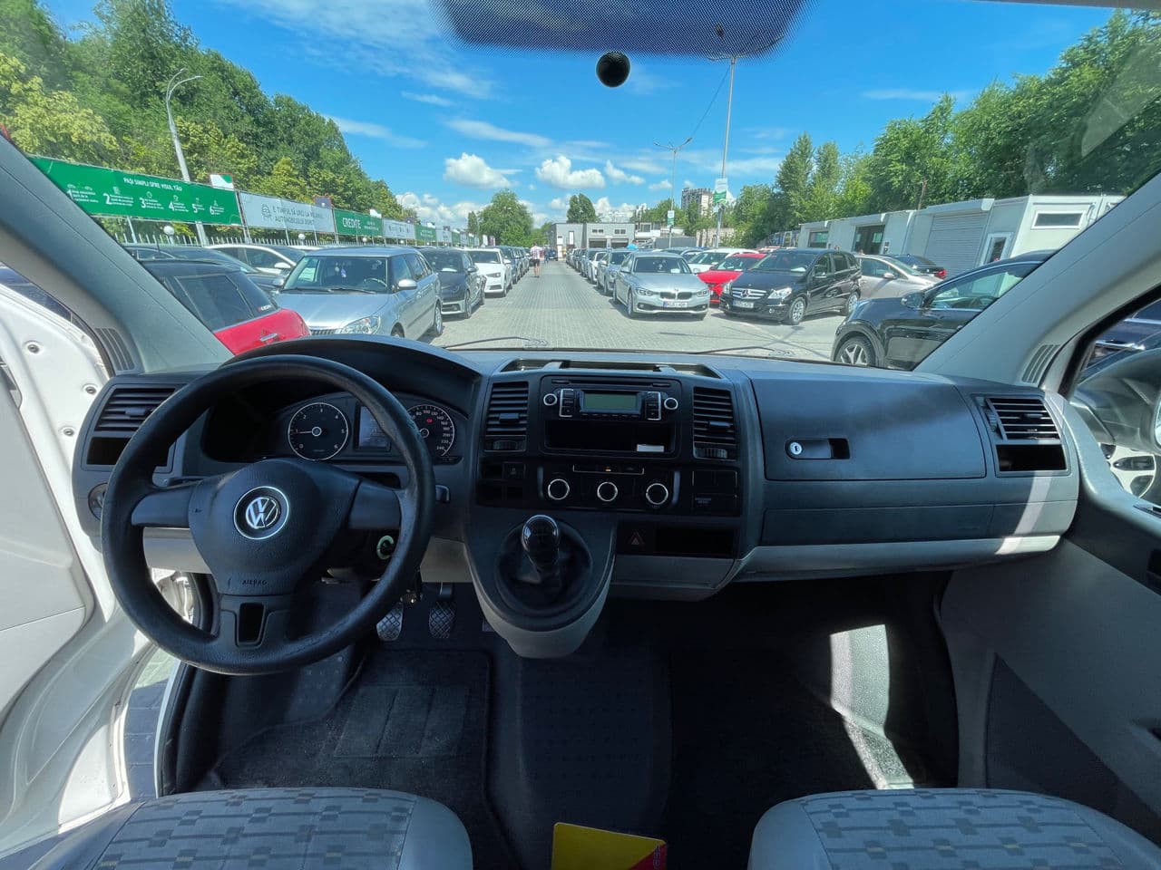 2011 Volkswagen Transporter — Miniatură 7