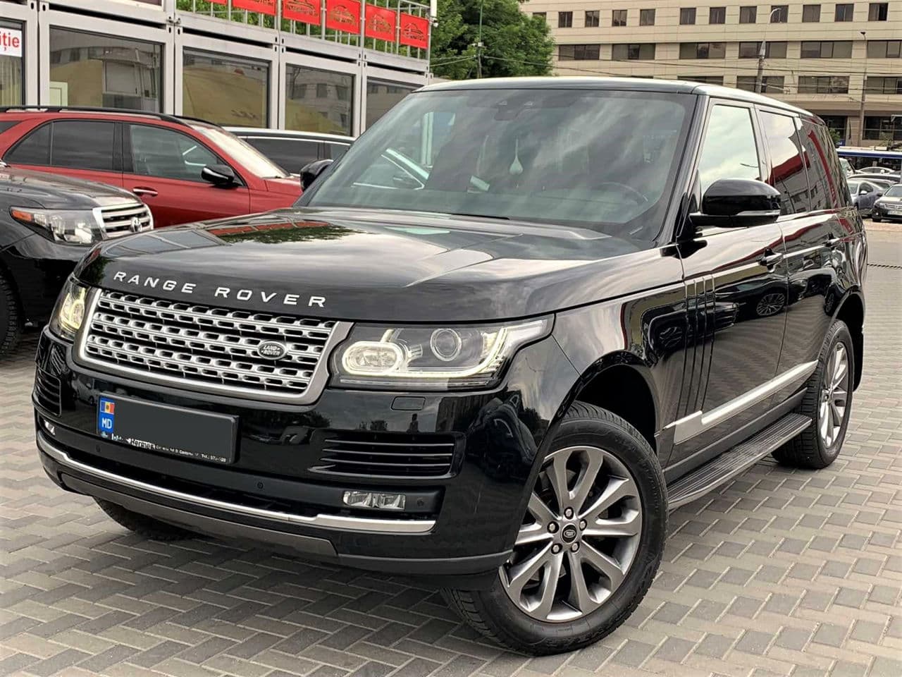 2016 Land Rover Range Rover Vogue — Miniatură 2