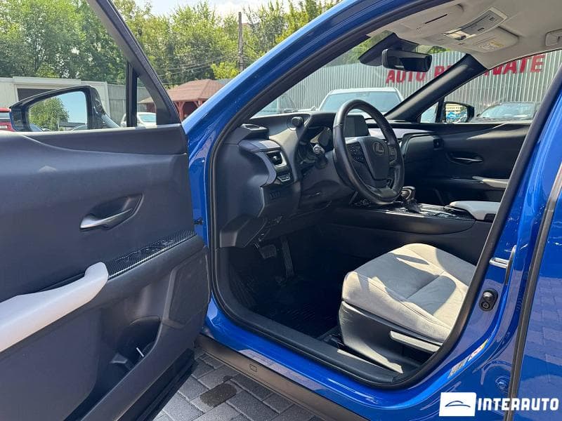 2019 Lexus UX 250h — Miniatură 6