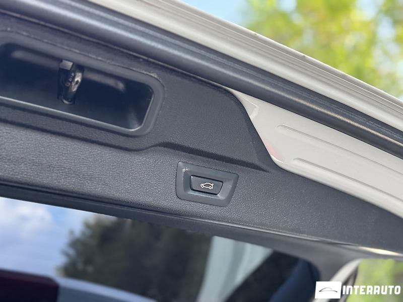 BMW X5 2.5D 2016 — Миниатюра 6