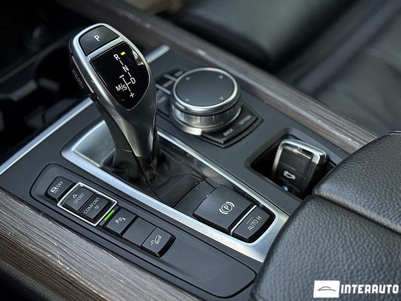 BMW X5 2.5D 2016 — Миниатюра 17