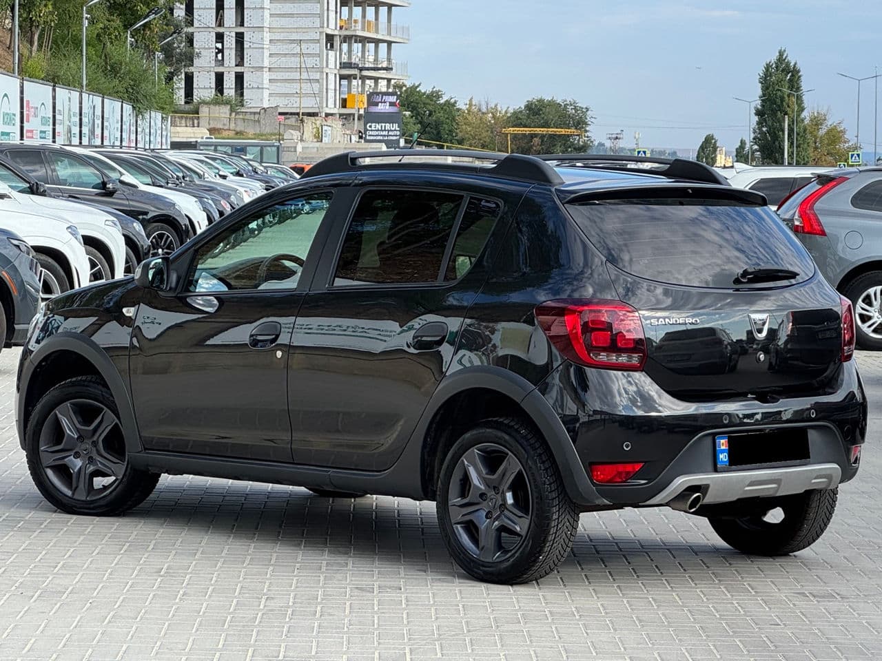 2017 Dacia Sandero Stepway — Miniatură 4