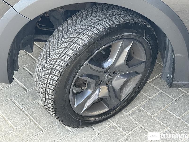 2017 Dacia Sandero Stepway — Miniatură 17