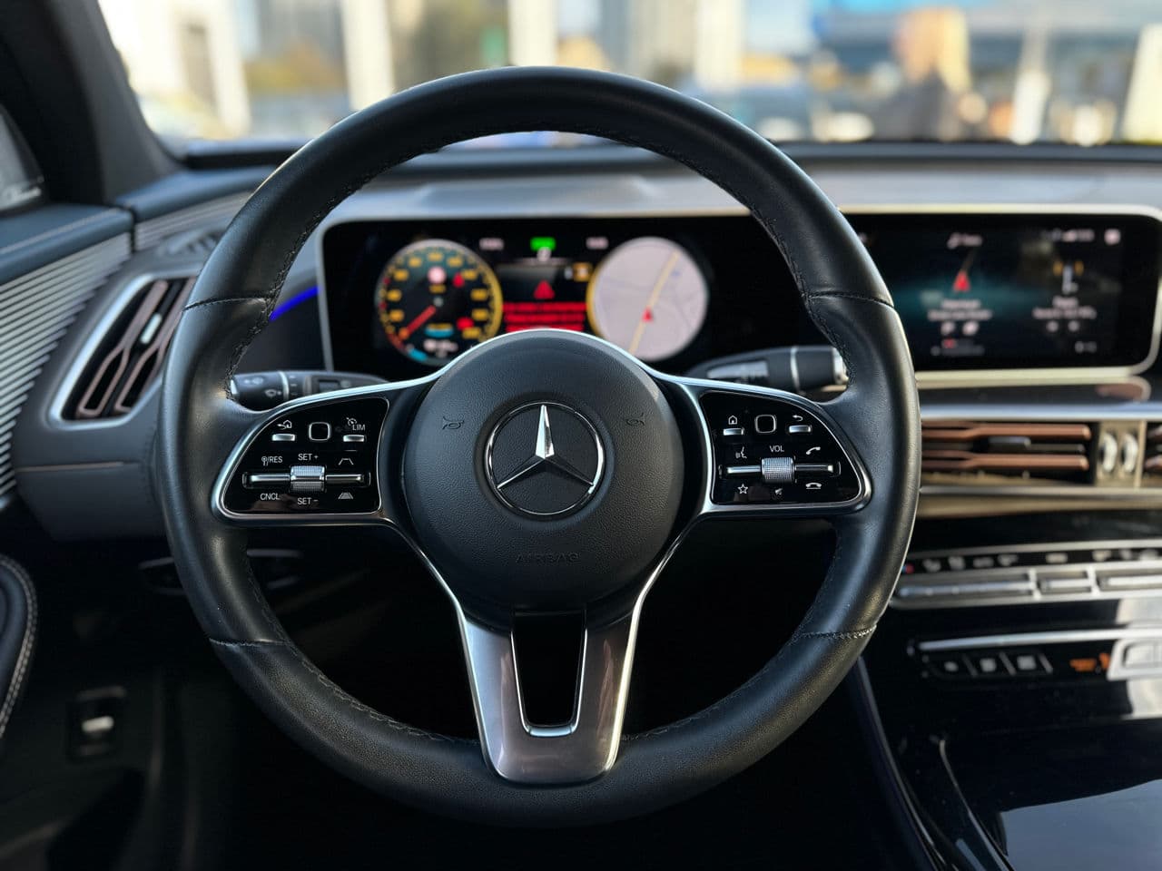 2019 Mercedes EQC 400 — Miniatură 13