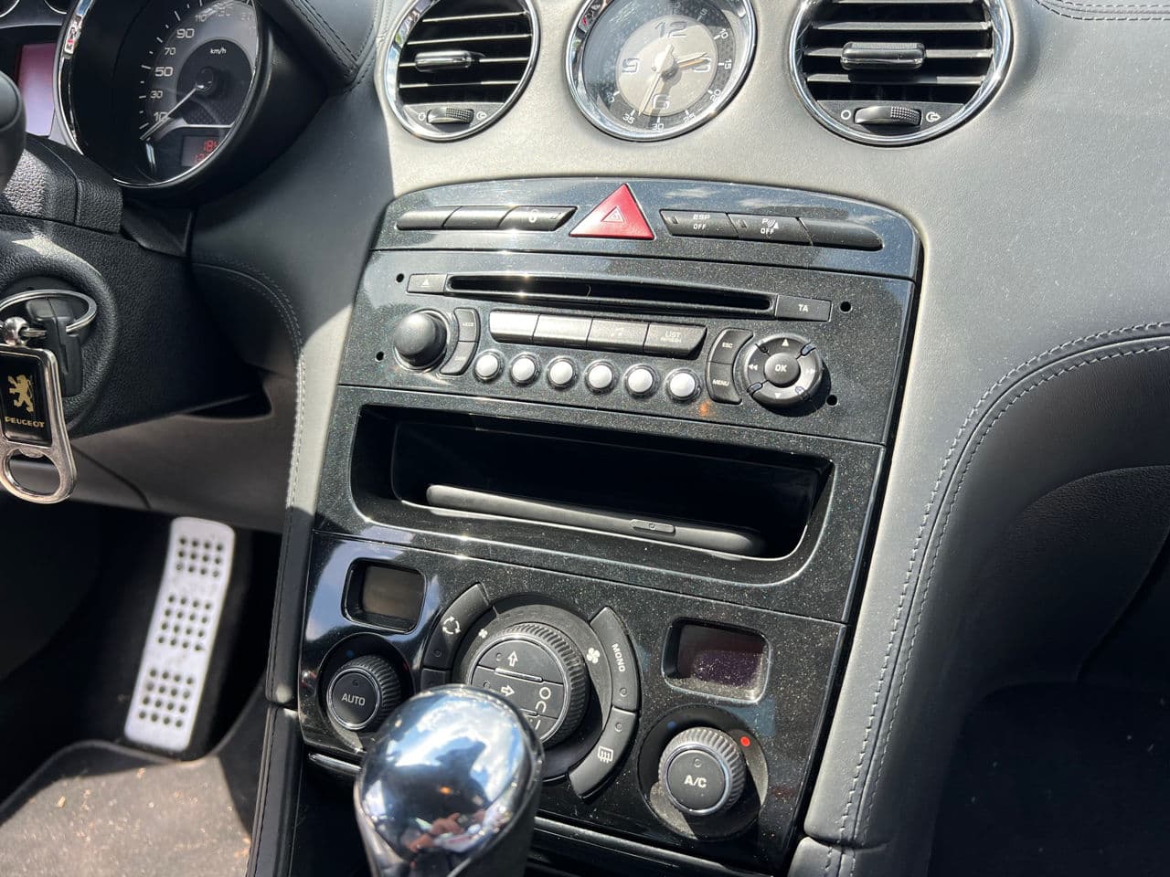 2012 Peugeot RCZ — Miniatură 12