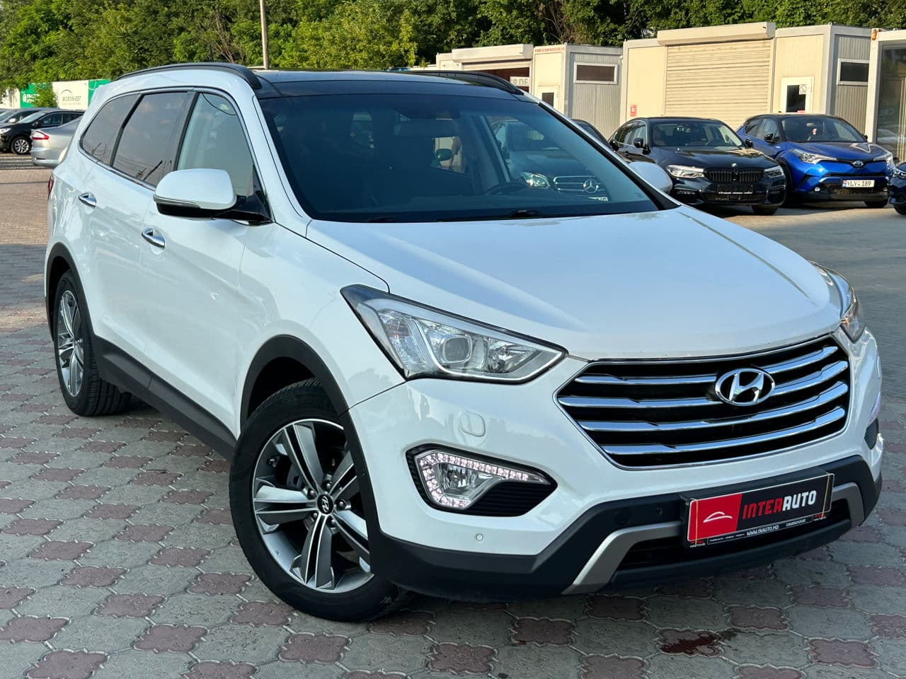 2016 Hyundai Grand Santa Fe — Miniatură 2