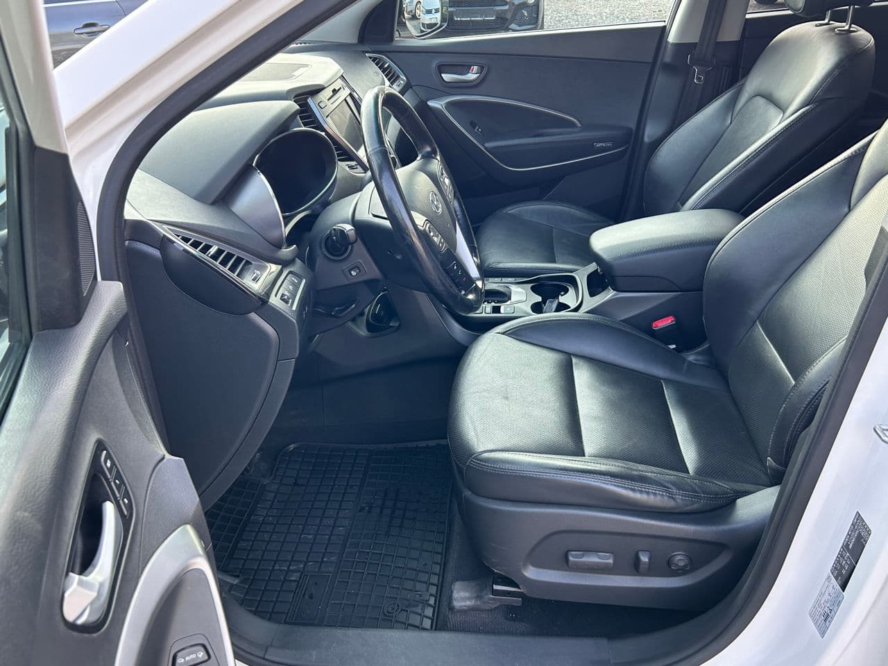 2016 Hyundai Grand Santa Fe — Miniatură 9
