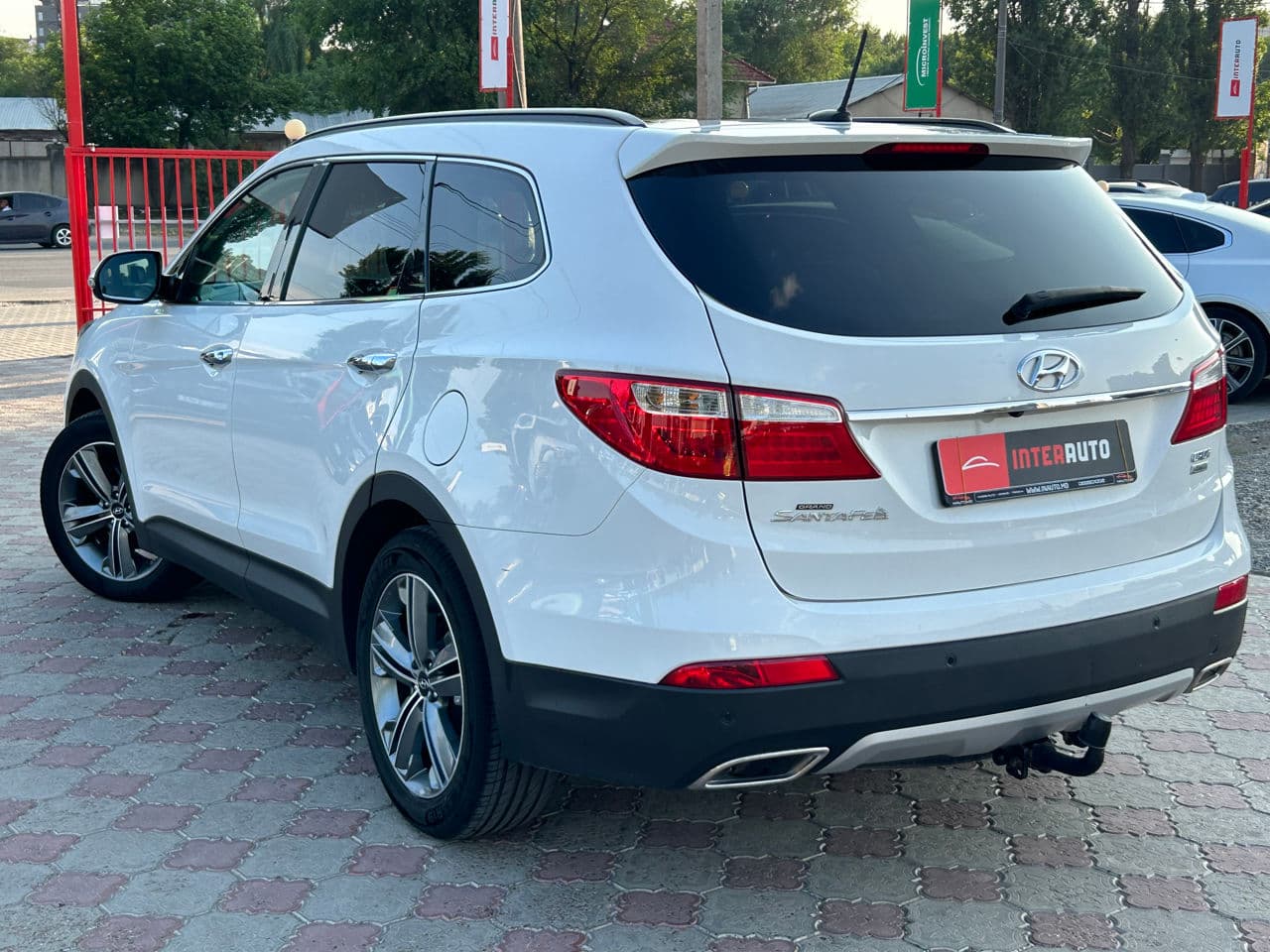 2016 Hyundai Grand Santa Fe — Miniatură 4