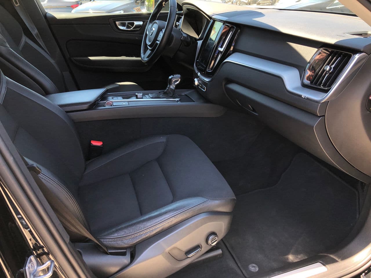 2018 Volvo XC 60 — Miniatură 12