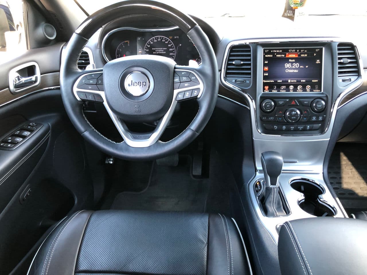 Jeep Grand Cherokee 2016 — Миниатюра 10