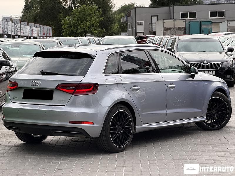 2015 Audi A3 E-tron — Miniatură 4