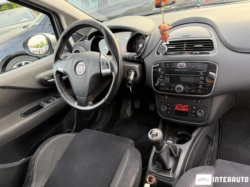 2012 Fiat Punto — Miniatură 6