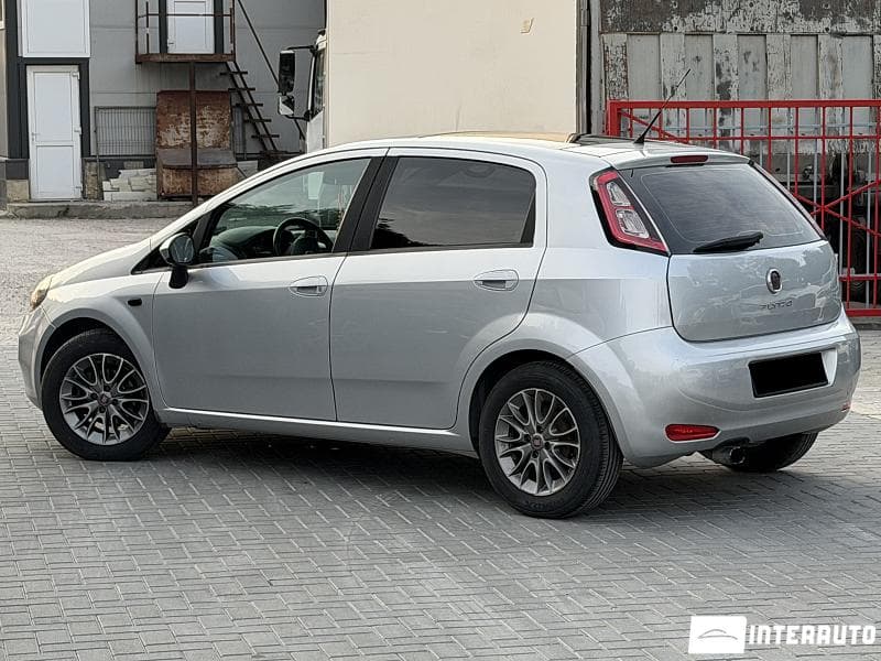 2012 Fiat Punto — Miniatură 4