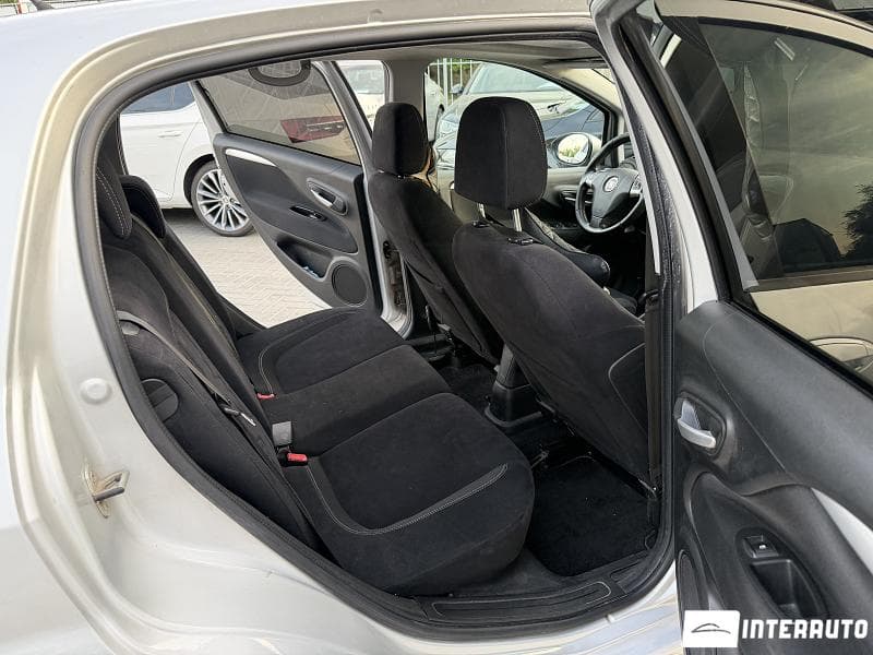 2012 Fiat Punto — Miniatură 10