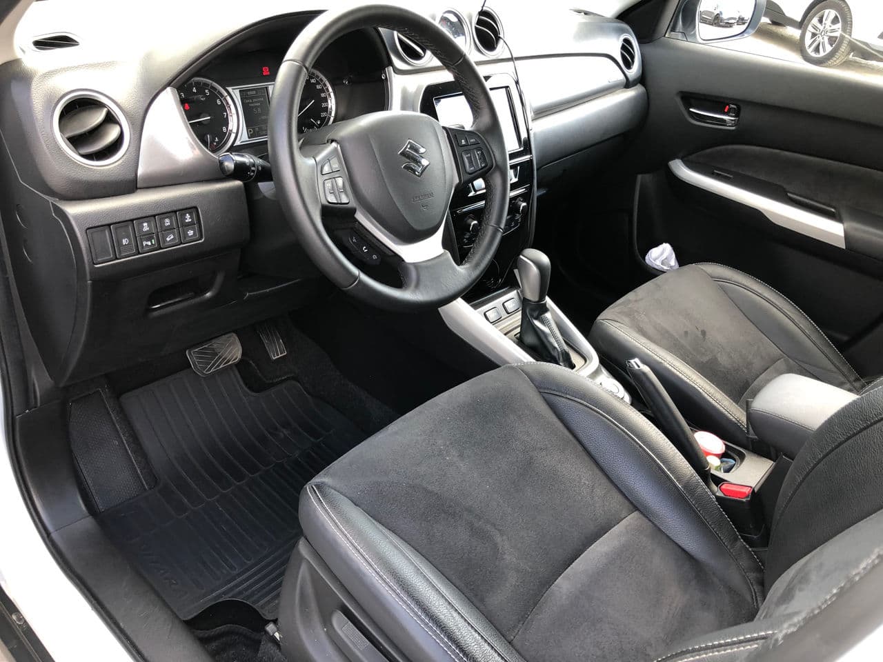 2017 Suzuki Vitara — Miniatură 8