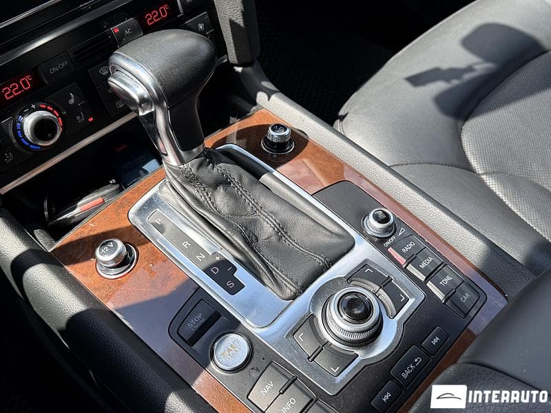Audi Q7 2012 — Миниатюра 15