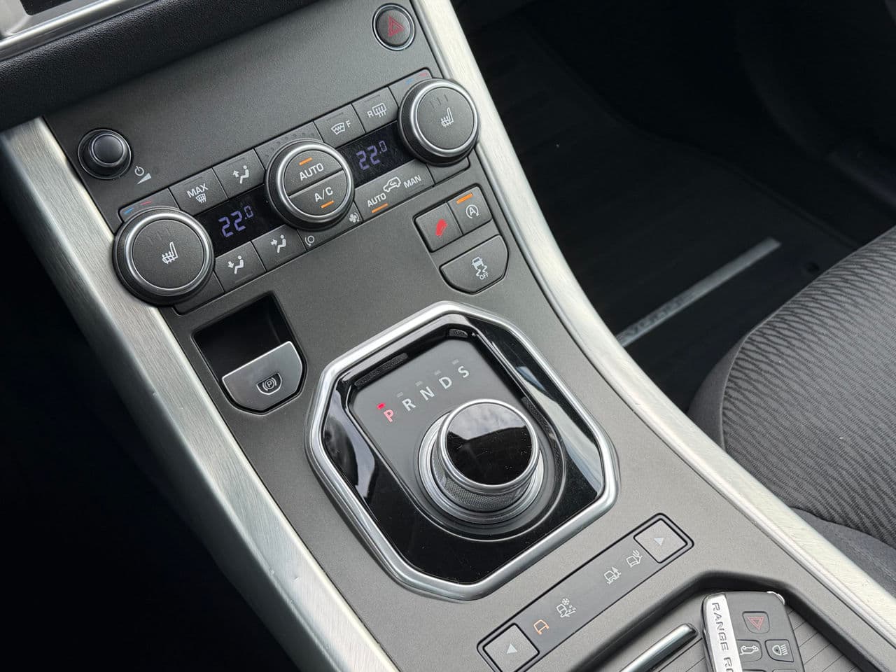Land Rover Range Rover Evoque 2015 — Миниатюра 13