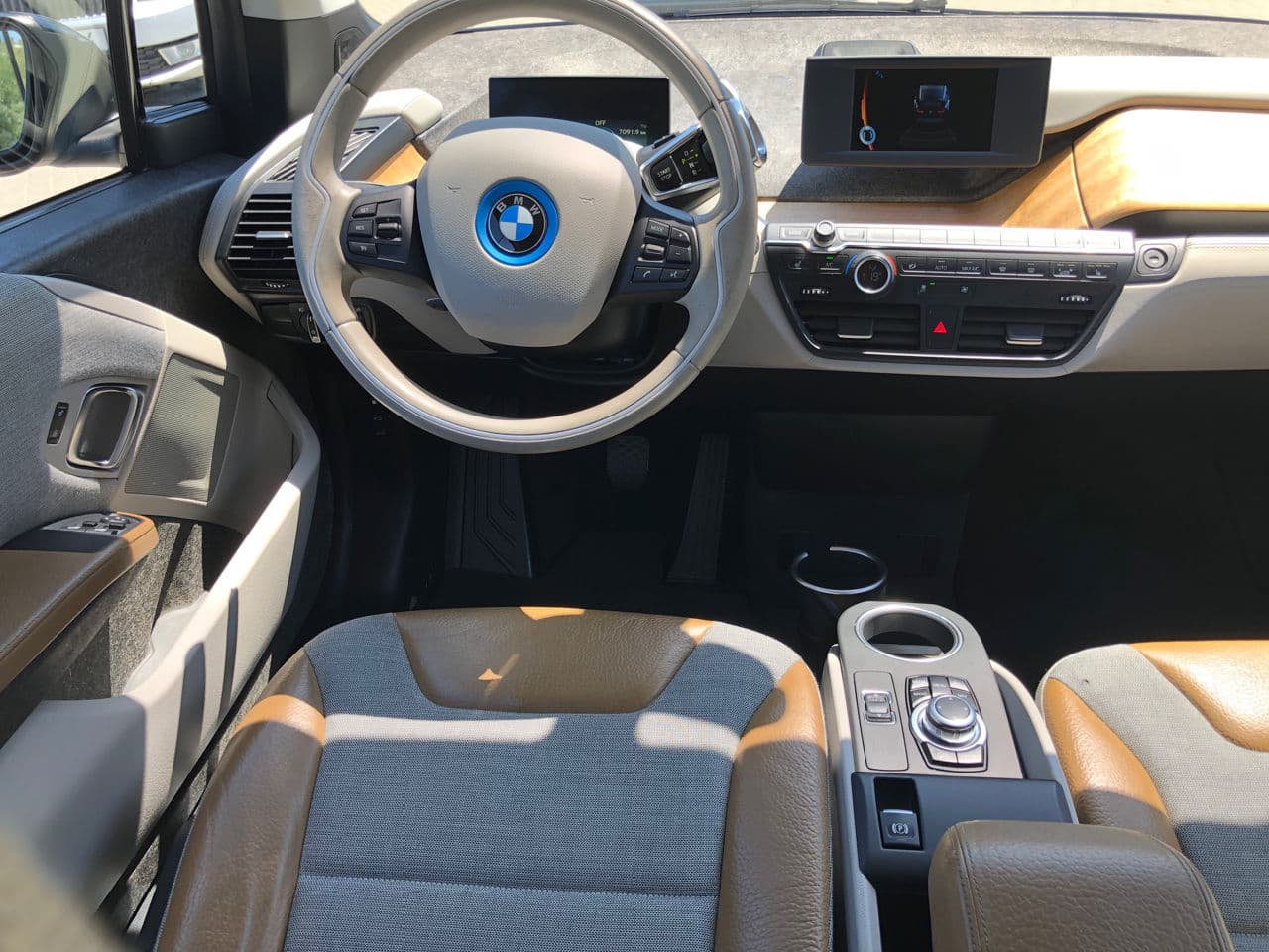 2015 BMW i3 — Miniatură 12