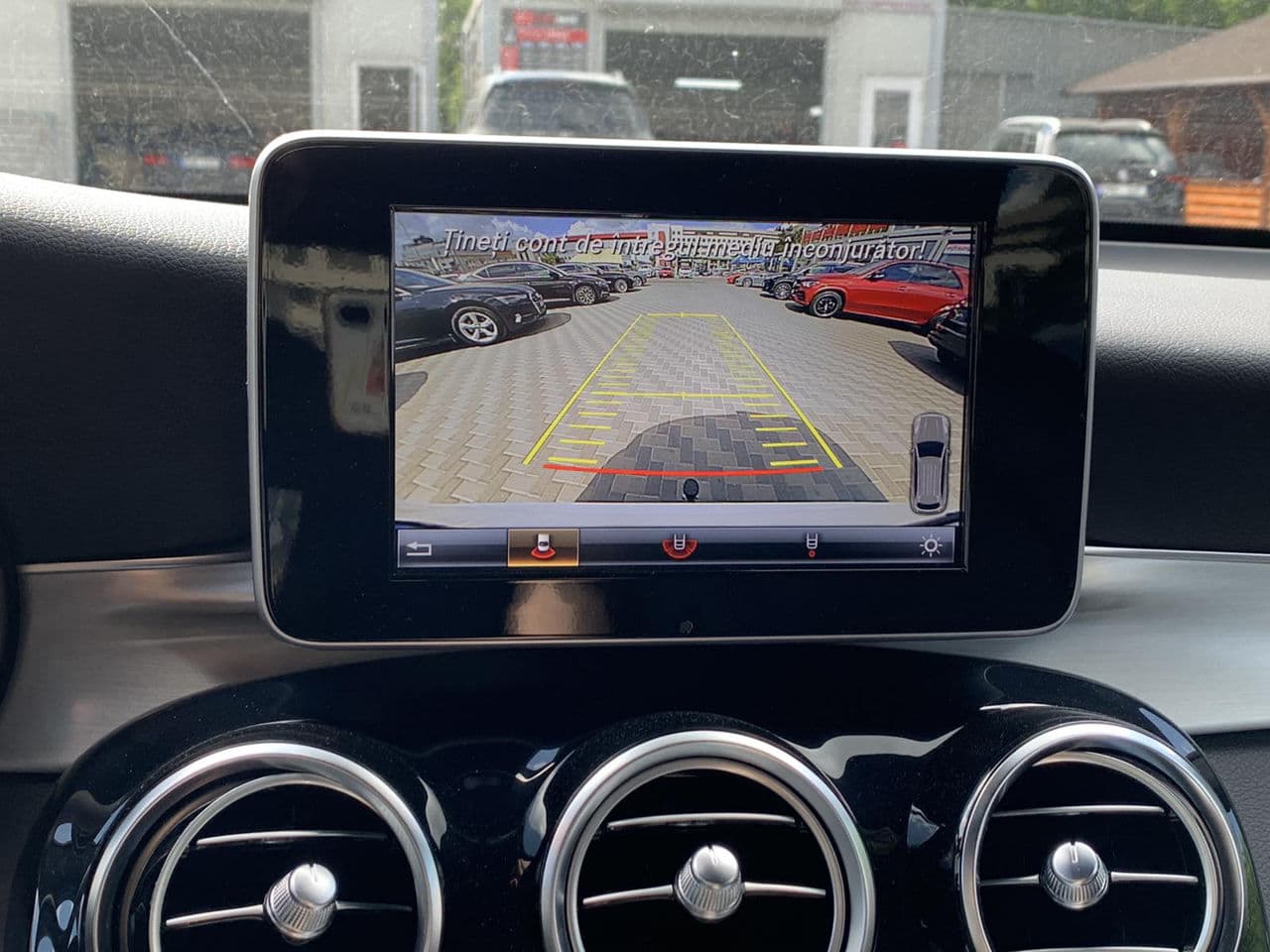 Mercedes GLC 220d 2019 — Миниатюра 10