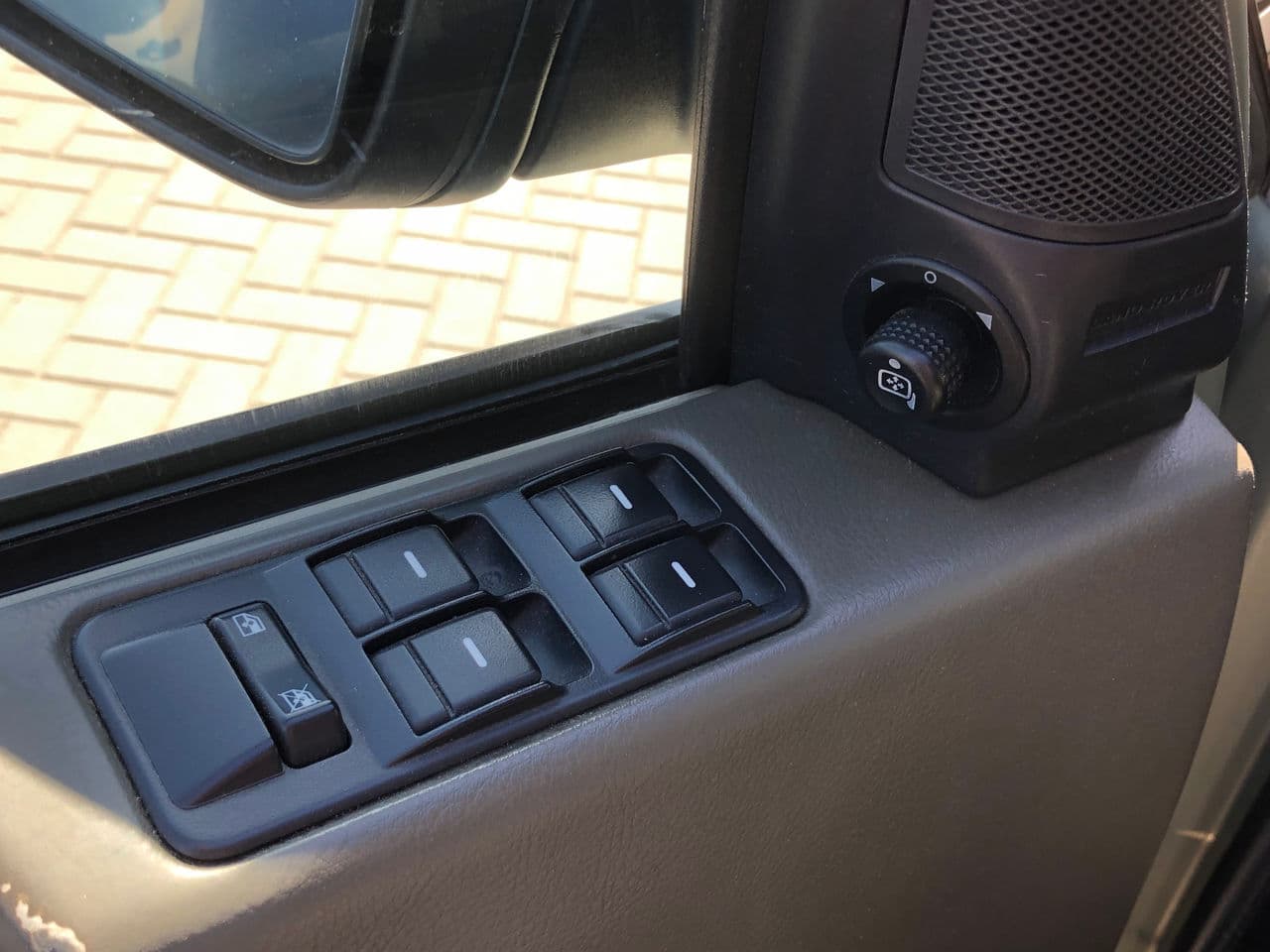 2006 Land Rover Discovery — Miniatură 15