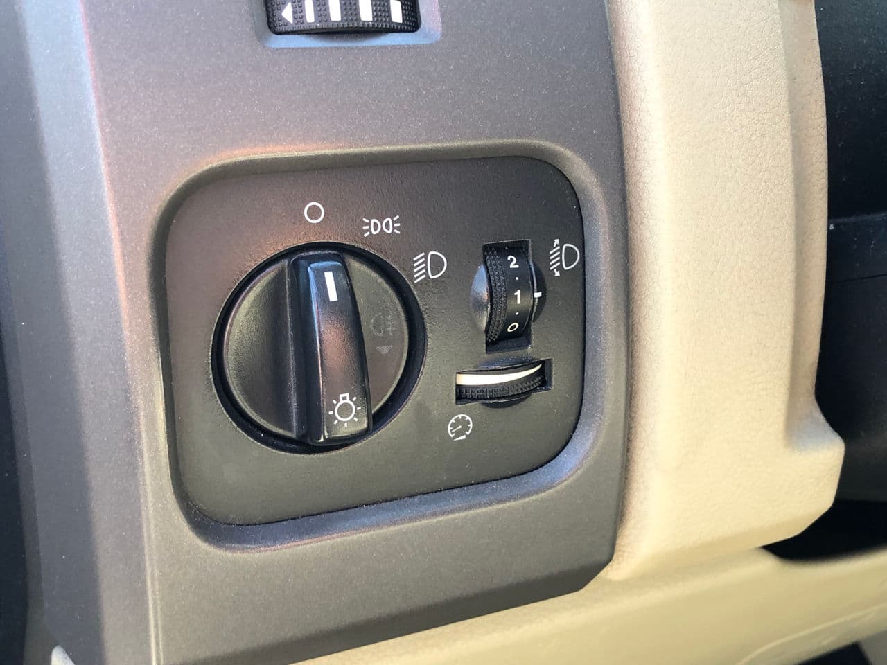 2006 Land Rover Discovery — Miniatură 14