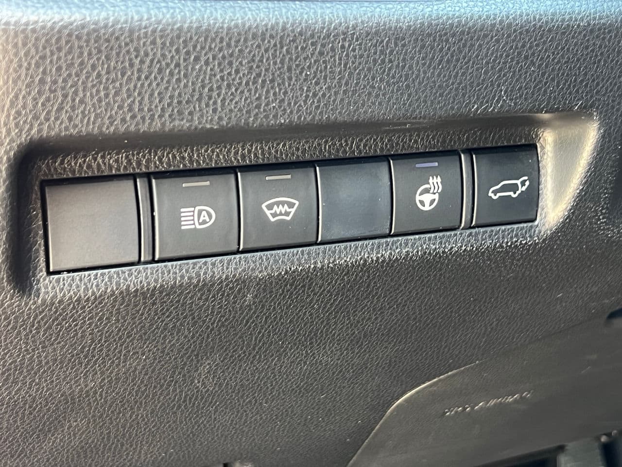 2018 Toyota Rav-4 — Miniatură 10