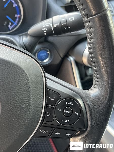 2018 Toyota Rav-4 — Miniatură 12