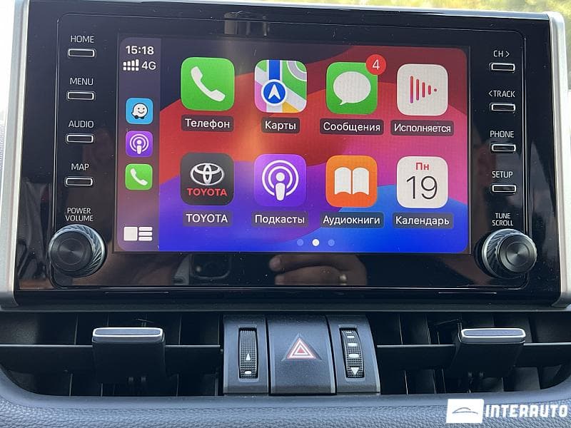 2018 Toyota Rav-4 — Miniatură 16