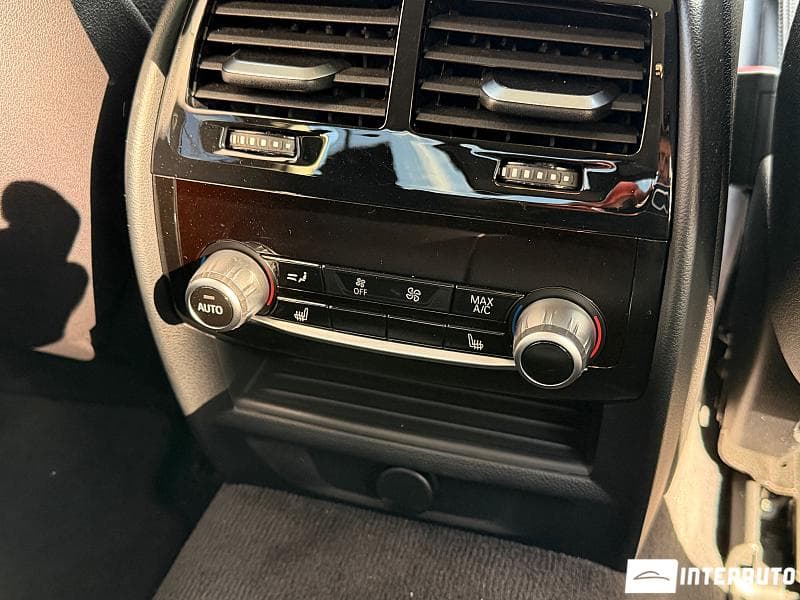 2017 BMW 530e — Miniatură 17