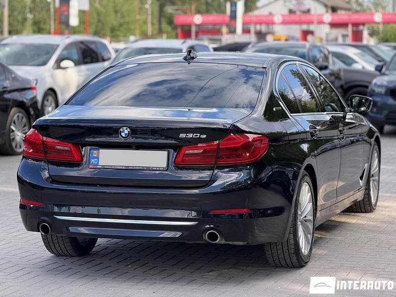 2017 BMW 530e — Miniatură 2