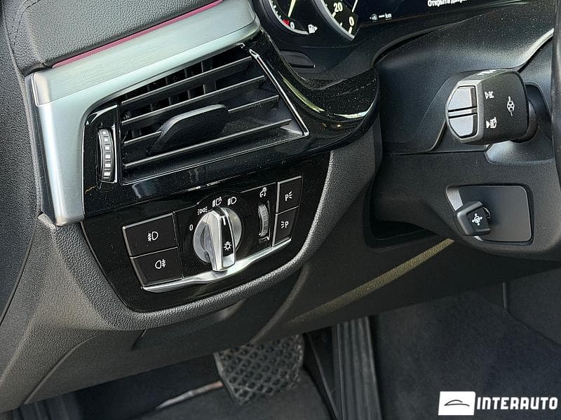 2017 BMW 530e — Miniatură 7