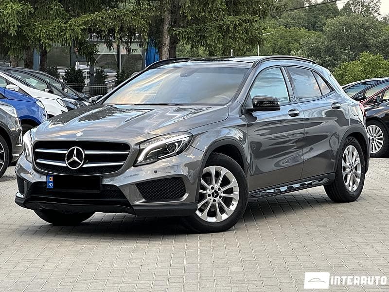 2015 Mercedes GLA 180 — Miniatură 2