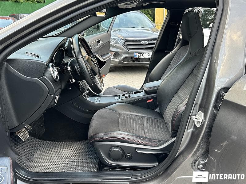 2015 Mercedes GLA 180 — Miniatură 5