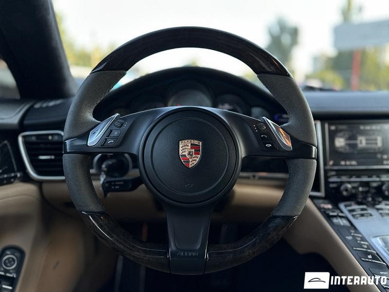 2015 Porsche Panamera S — Miniatură 10