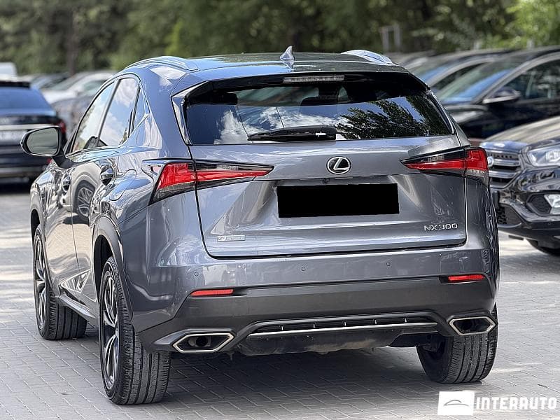 2017 Lexus NX 300 — Miniatură 2