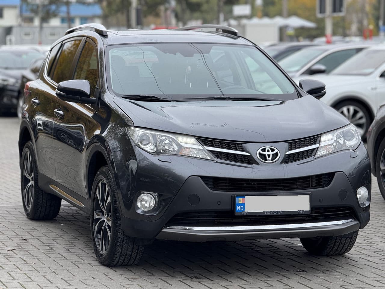 2015 Toyota Rav-4 — Miniatură 3