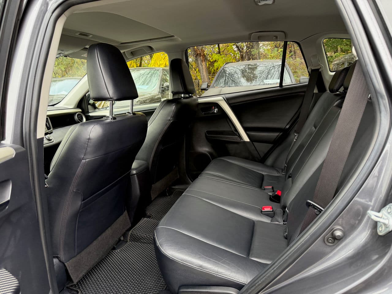 2015 Toyota Rav-4 — Miniatură 19