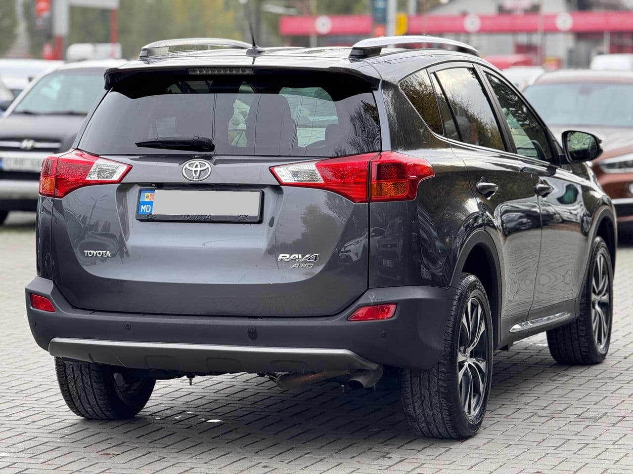 2015 Toyota Rav-4 — Miniatură 2