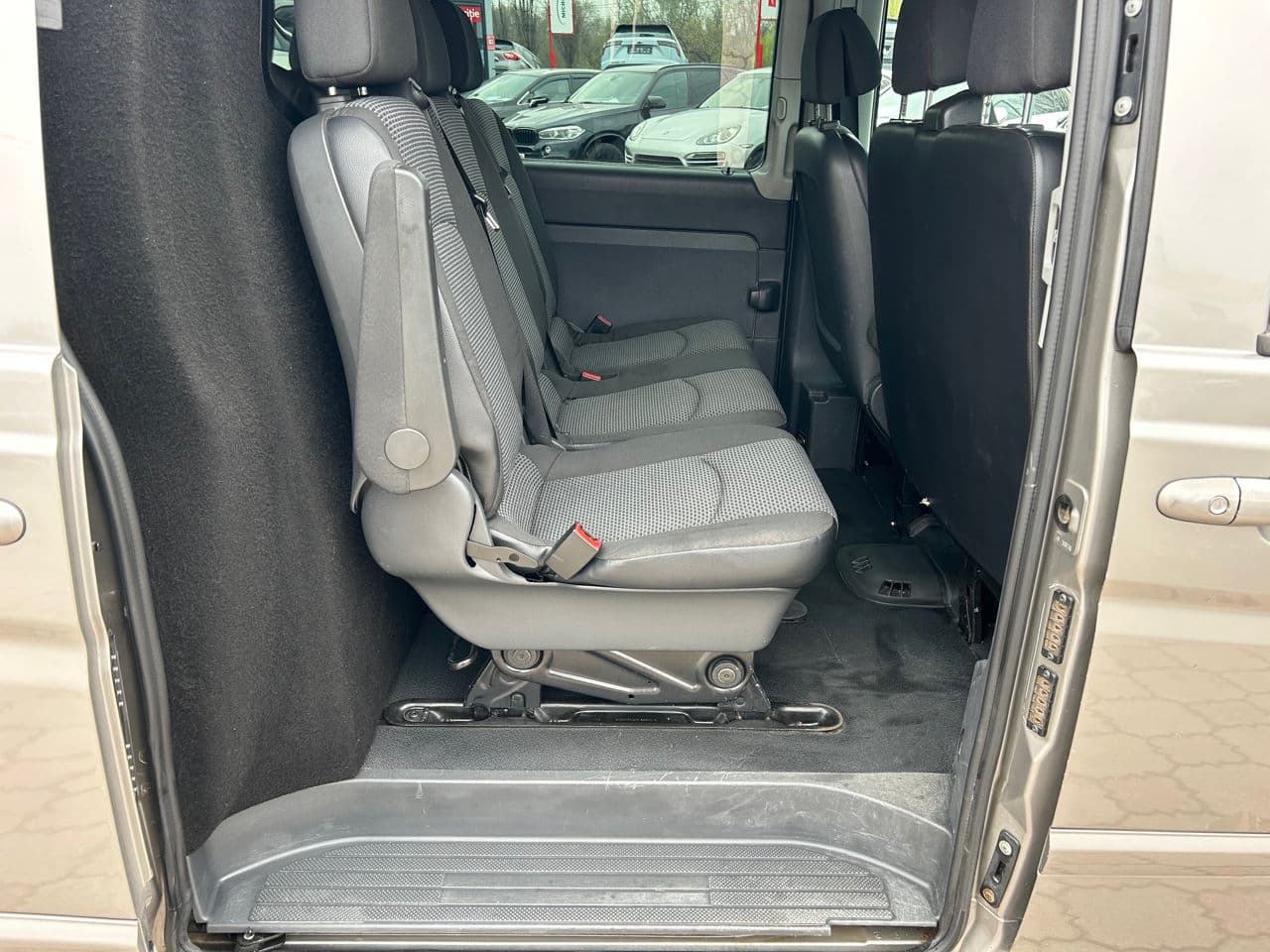 2011 Mercedes Vito — Miniatură 16