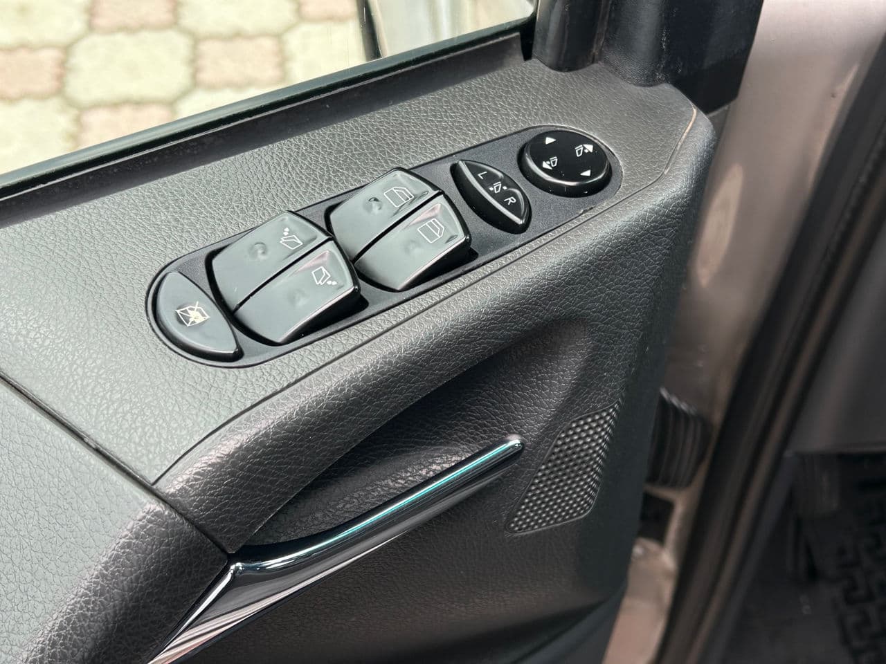2011 Mercedes Vito — Miniatură 6