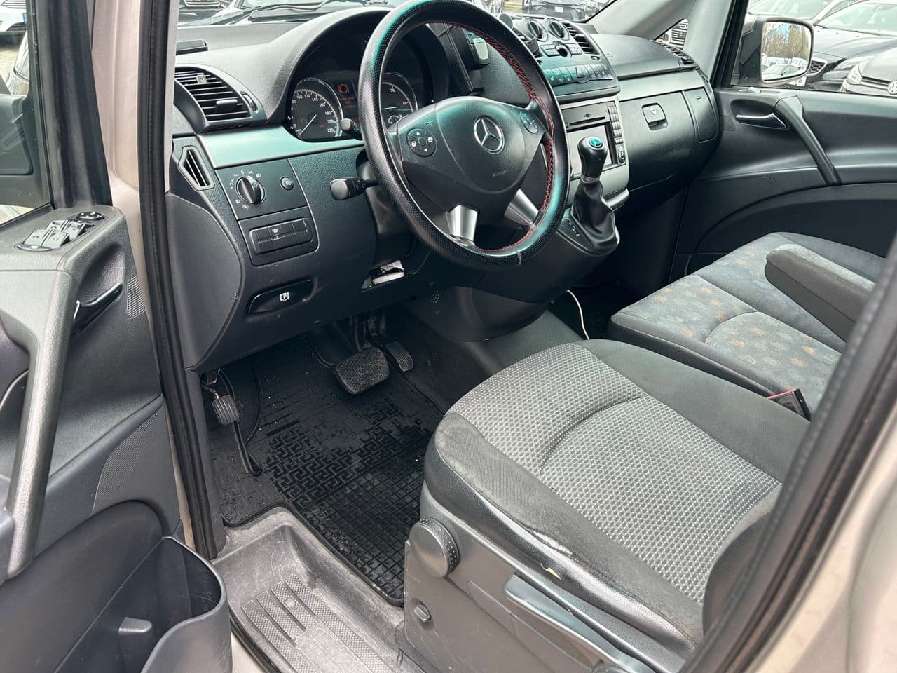 2011 Mercedes Vito — Miniatură 5