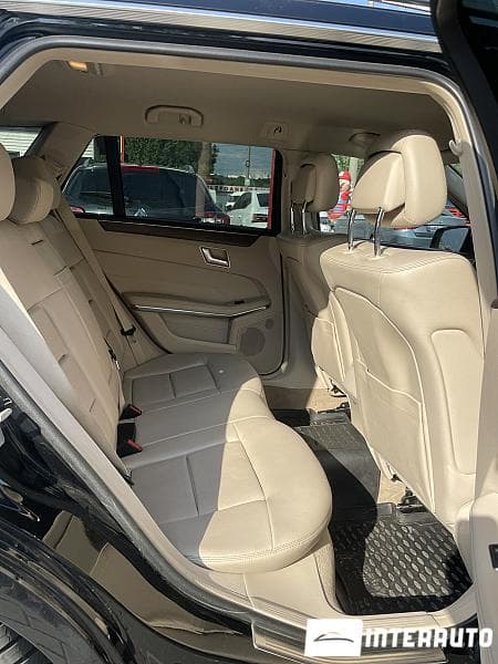 2013 Mercedes E 220 — Miniatură 10