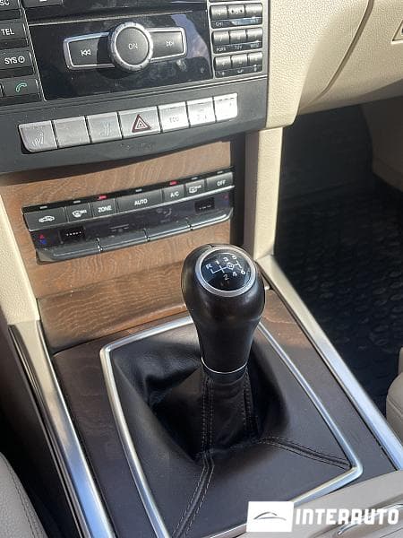 2013 Mercedes E 220 — Miniatură 14