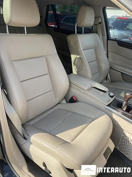 2013 Mercedes E 220 — Miniatură 8