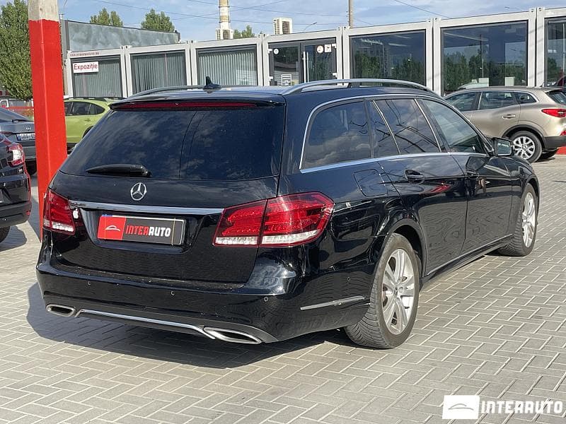 2013 Mercedes E 220 — Miniatură 2